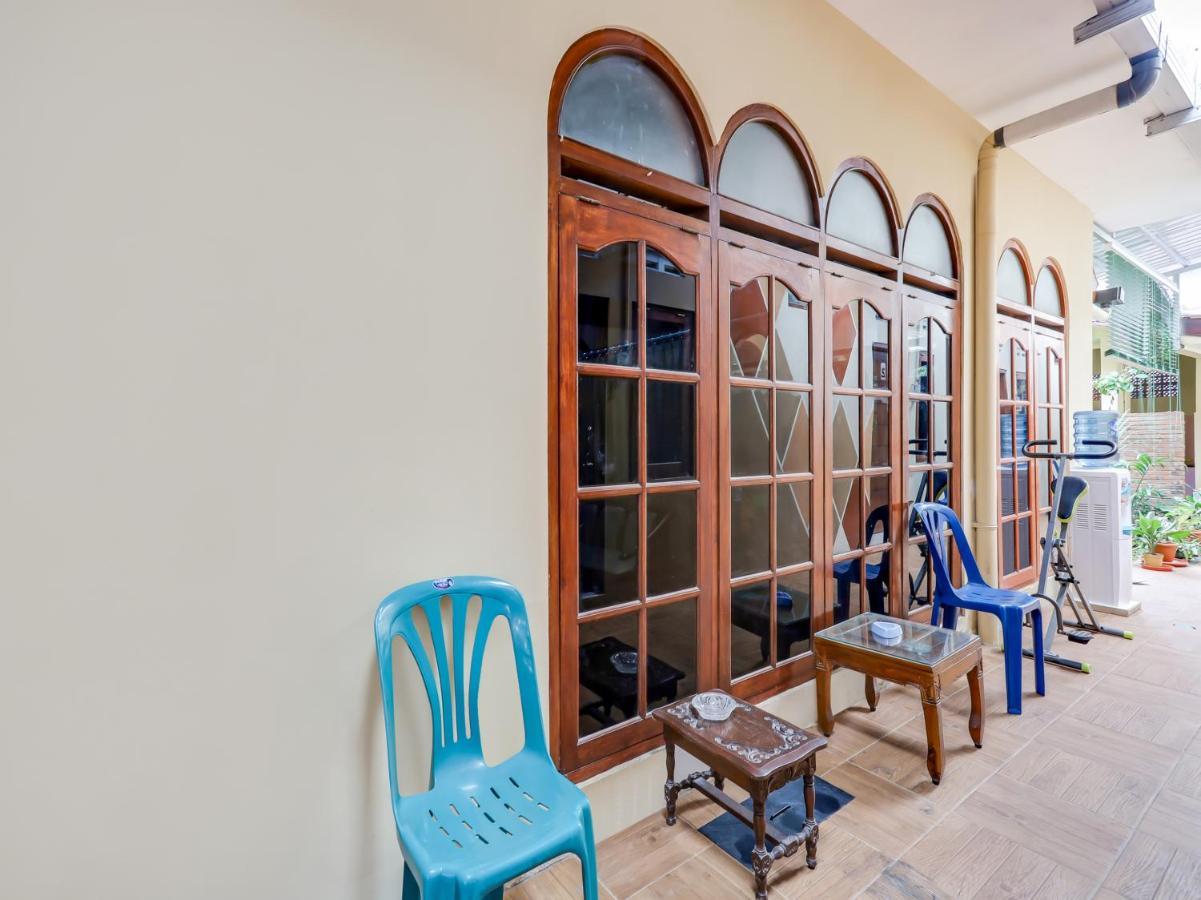 Oyo 90095 Indah Homestay Syariah Kejayan Exterior photo