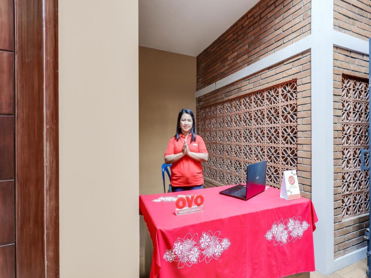 Oyo 90095 Indah Homestay Syariah Kejayan Exterior photo